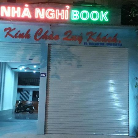 Nhà nghỉ Book Hoan Giap Exterior foto