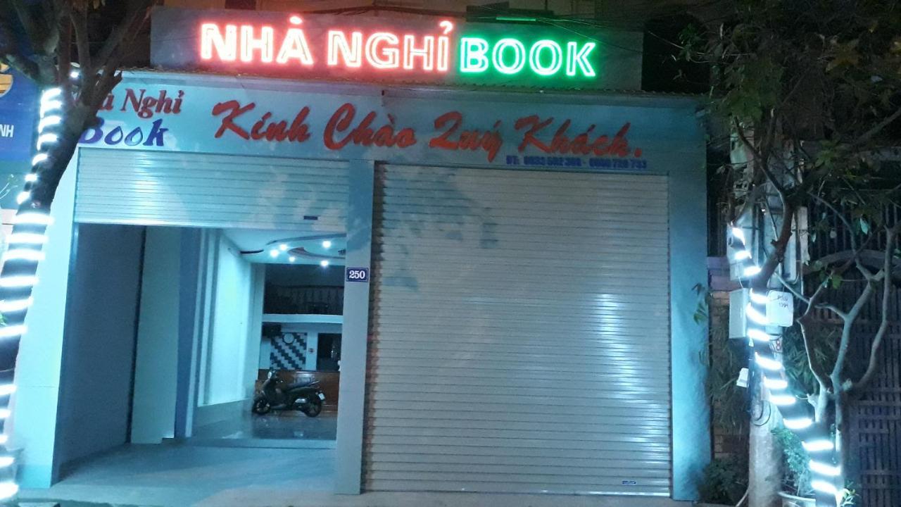 Nhà nghỉ Book Hoan Giap Exterior foto